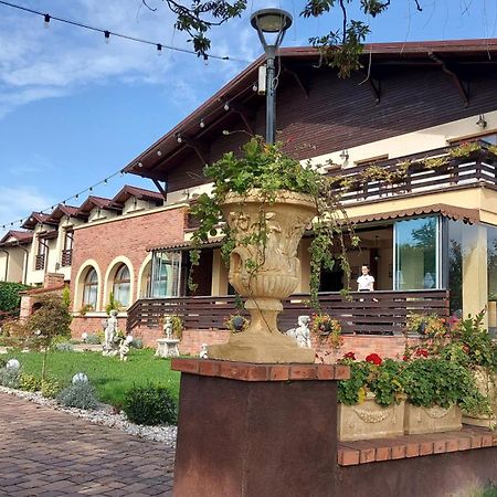 C&C Karo Resort Bacău Exterior foto